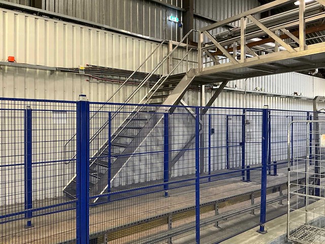 Rvs loopbrug - afbeelding 4 van  5