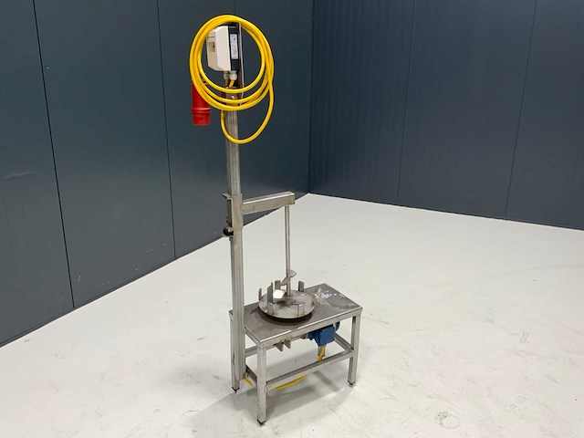 Rvs menger - afbeelding 1 van  7