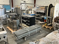 Rvs mobiele draagarm stelling - afbeelding 1 van  4