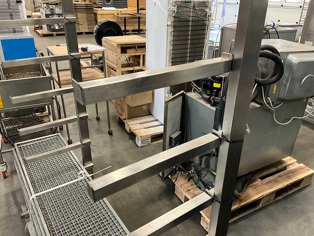 Rvs mobiele draagarm stelling - afbeelding 3 van  4