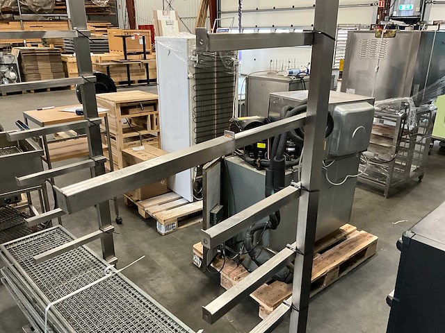 Rvs mobiele draagarm stelling - afbeelding 4 van  4