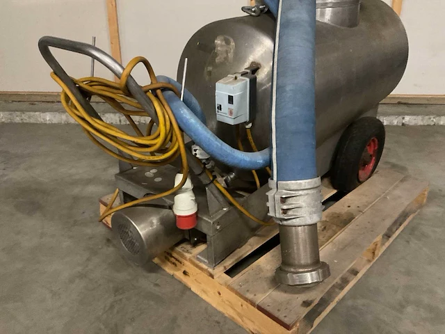 Rvs mobiele zuigtank - afbeelding 4 van  6