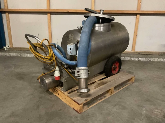 Rvs mobiele zuigtank - afbeelding 6 van  6