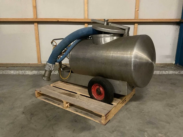 Rvs mobiele zuigtank - afbeelding 1 van  6