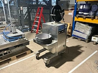Rvs omsnoermachine