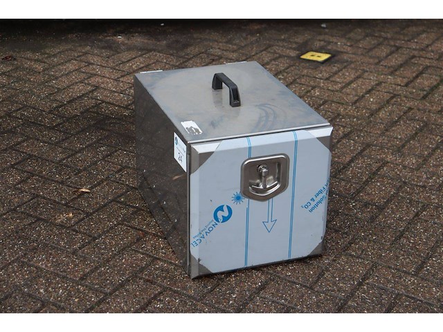 Rvs onderbouwkist voor vrachtwagen nieuw - afbeelding 1 van  1