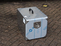 Rvs onderbouwkist voor vrachtwagen nieuw - afbeelding 1 van  1