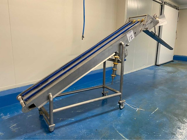 Rvs opvoer-/ doseerinstallatie voor vis - afbeelding 2 van  7