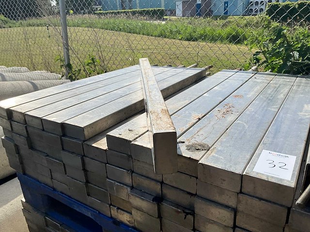 Rvs paal met schroefdraad (100x50x1000mm) (160x) - afbeelding 4 van  6