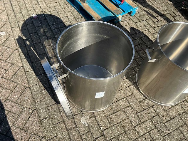 Rvs pan 180 liter met deksel - afbeelding 3 van  6