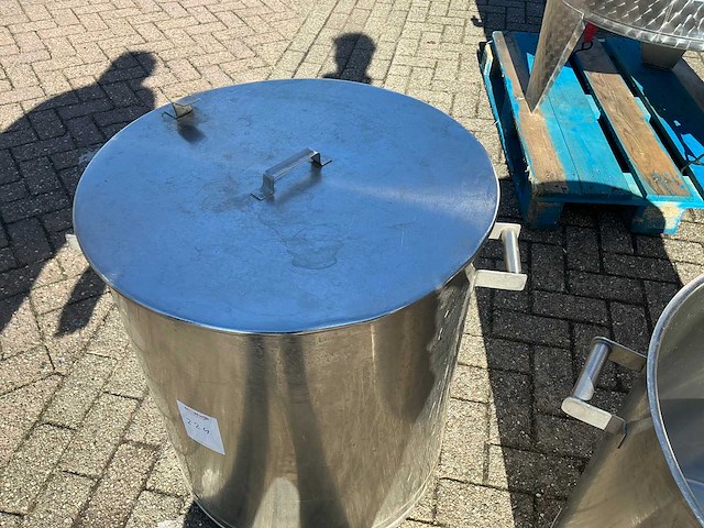 Rvs pan 180 liter met deksel - afbeelding 6 van  6