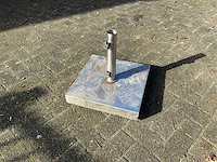 Rvs parasolvoet - afbeelding 1 van  4