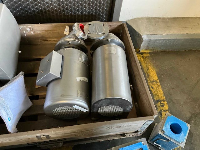 Rvs pomp (3x) - afbeelding 2 van  2