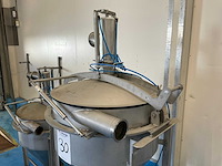 Rvs proces-/buffervat met pneumatische productafvoer (2x) - afbeelding 7 van  8