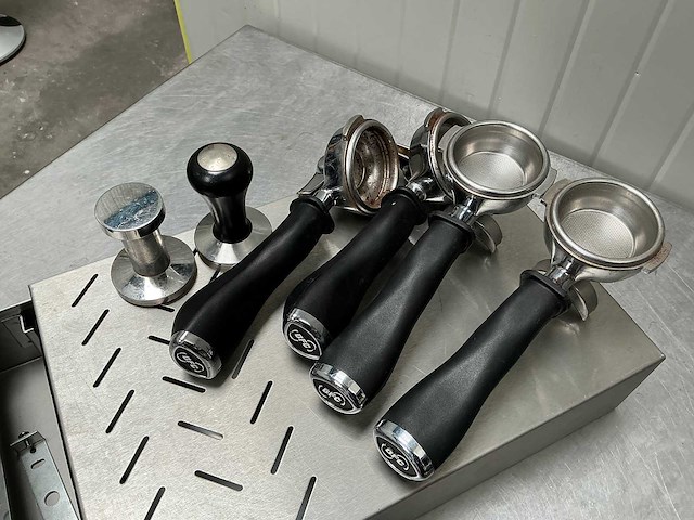 Rvs prutbak en diverse - afbeelding 1 van  3