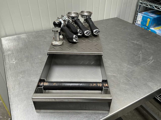 Rvs prutbak en diverse - afbeelding 2 van  3