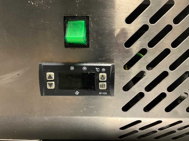 Rvs saladebar opzetkoeling h. 64 x b. 150 x d. 34 cm - afbeelding 3 van  4