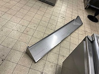 Rvs schap om aan tafel te hangen - afbeelding 4 van  5