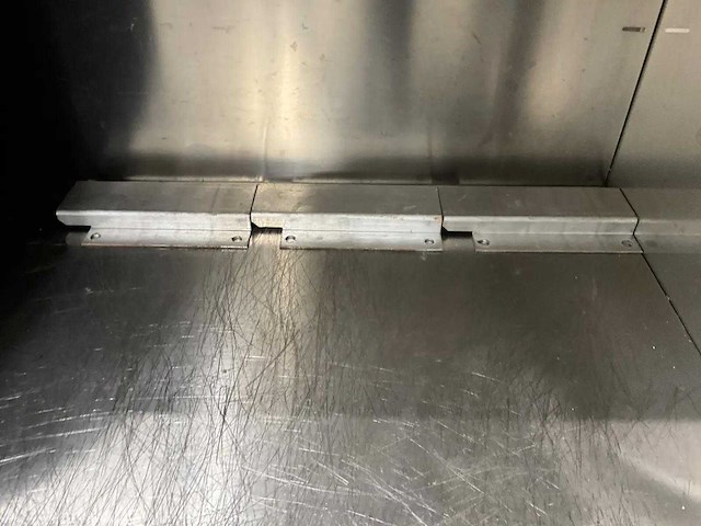 Rvs schuifdeurkast - afbeelding 7 van  8