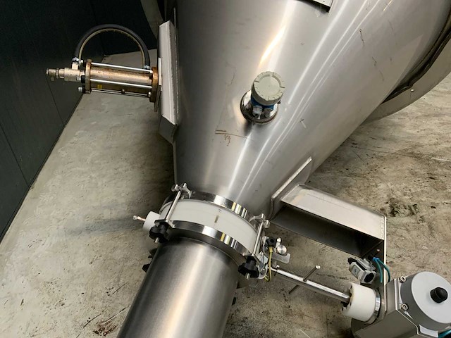 Rvs silo hopper met afsluiter - afbeelding 5 van  6