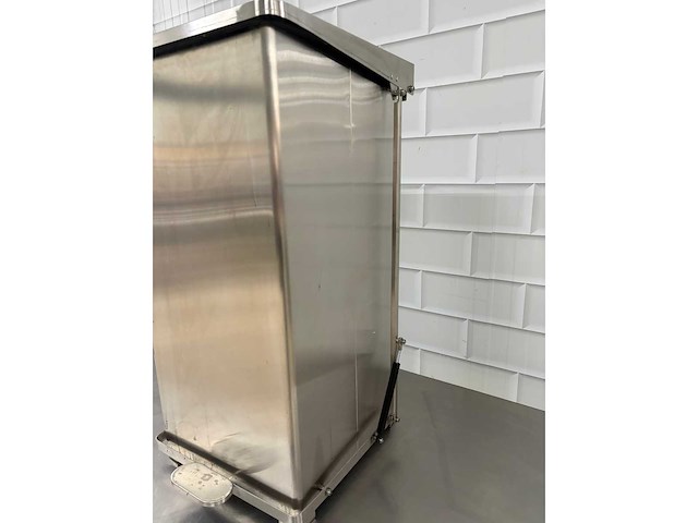 Rvs softclose - afvalemmer - afbeelding 4 van  4