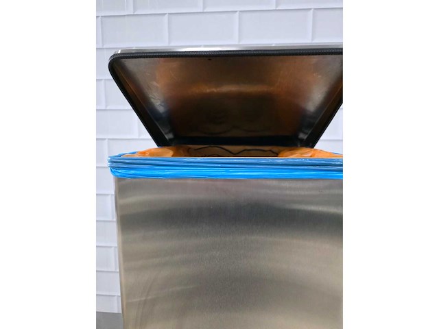 Rvs softclose afvalemmer - afbeelding 4 van  6