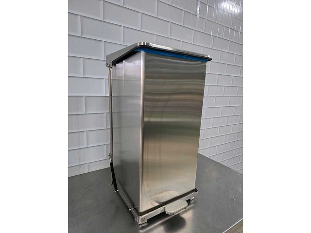 Rvs softclose afvalemmer - afbeelding 3 van  6