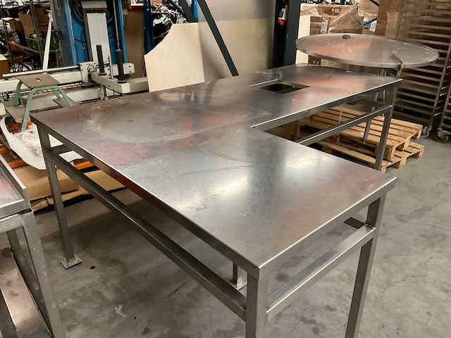 Rvs sorteertafel (2300x1600x960mm) - afbeelding 3 van  3