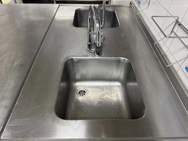 Rvs spoel- en werktafel eiland - afbeelding 6 van  9