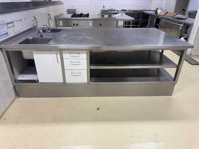 Rvs spoel- en werktafel eiland - afbeelding 7 van  8