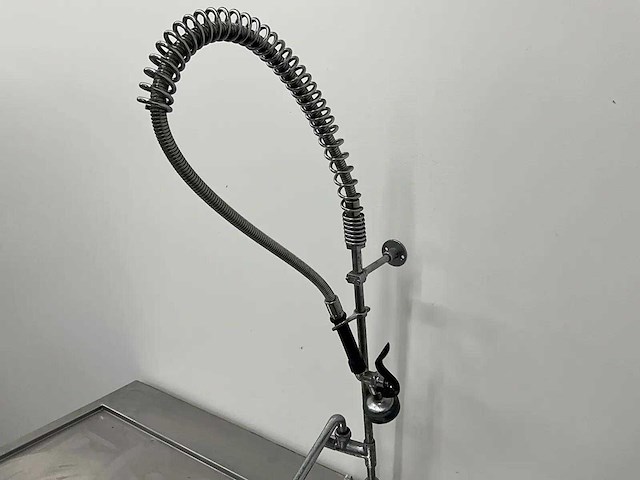 Rvs spoelaanvoertafel met voorspoeldouche - afbeelding 6 van  7