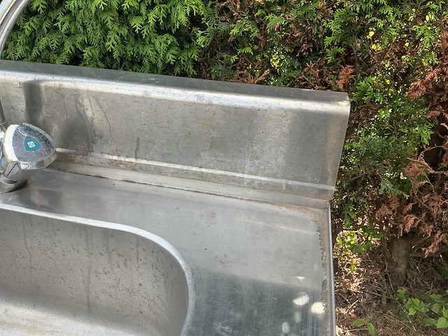 Rvs spoelbak op onderstel inclusief 10 liter boiler - afbeelding 5 van  8