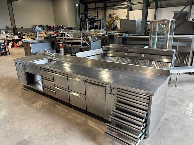 Rvs spoelmeubel met koelwerkbank - afbeelding 2 van  9