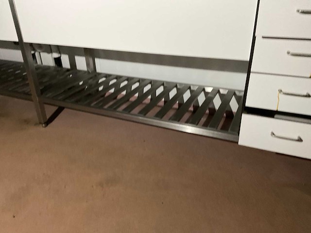 Rvs spoeltafel 500x500x250 mm - afbeelding 5 van  8