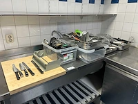 Rvs spoeltafel met onderrek - afbeelding 2 van  4