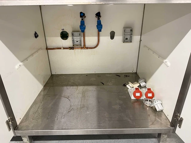 Rvs spoeltafel met qooker - afbeelding 2 van  10