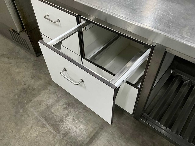 Rvs spoeltafel - afbeelding 10 van  10