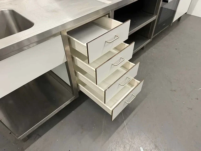 Rvs spoeltafel - afbeelding 6 van  11