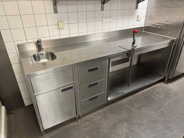 Rvs spoeltafel - afbeelding 1 van  7