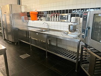 Rvs spoeltafel