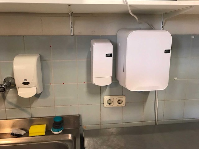 Rvs spoeltafel - afbeelding 4 van  4