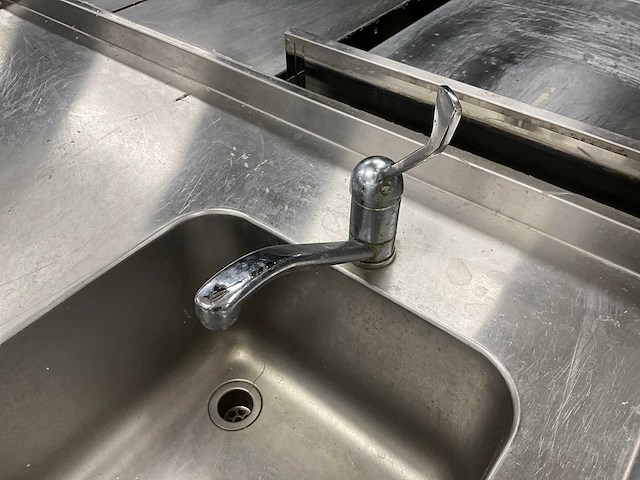 Rvs spoeltafel - afbeelding 7 van  7