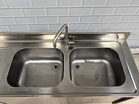 Rvs spoelwerktafel met dubbele spoelbak 2 x schuifdeur en onderschap en 1 mengkraan - afbeelding 7 van  8