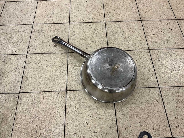 Rvs steelpannen (7x) - afbeelding 5 van  6