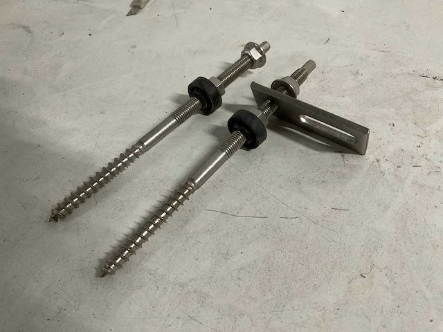 Rvs stokschroef 200xm10 voor montage zonnepaneel (26x) - afbeelding 2 van  4
