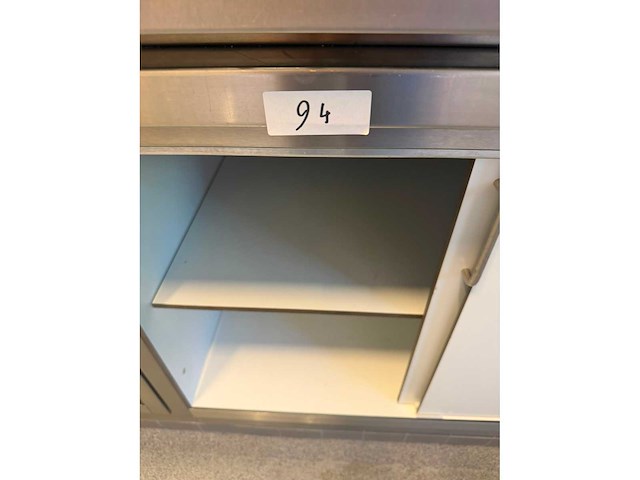 Rvs tafel met onderkast 105cm - afbeelding 3 van  3