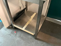 Rvs tafel - afbeelding 2 van  3