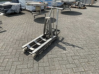 Rvs transport toestel - afbeelding 1 van  8