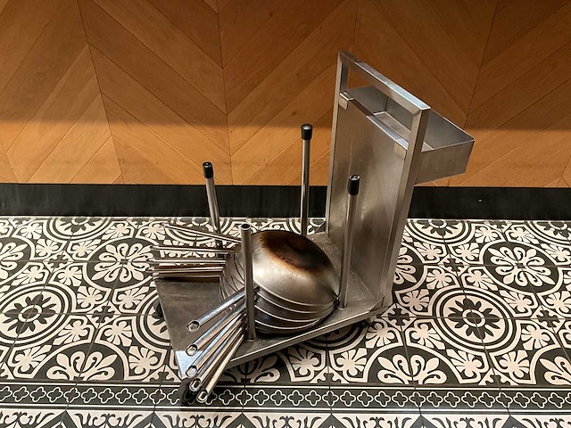 Rvs transportkar met 10x rvs wokpan - afbeelding 1 van  5