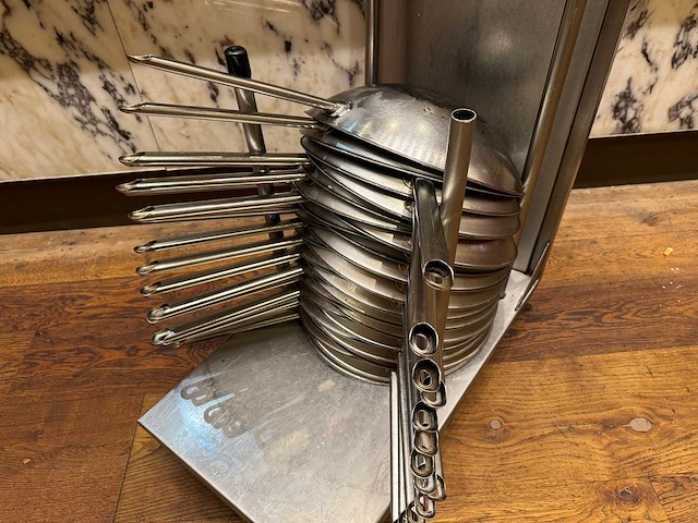 Rvs transportkar met 33x rvs wokpan (2x) - afbeelding 2 van  5